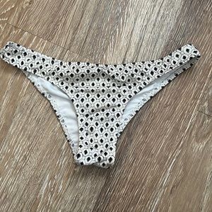 VS itsy bottoms